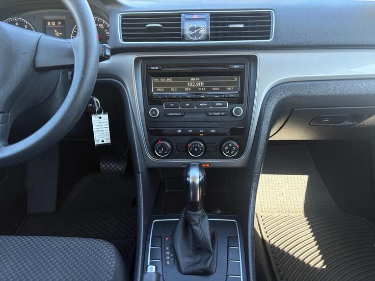 2014-volkswagen-passat